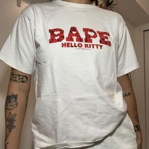 2015 Hello Kitty x Bape Valentine’s tee 🫶🏼 Some discoloration shown in pics.